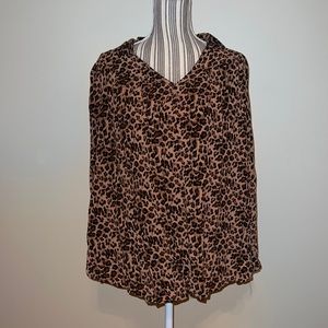 Medium Animal Print Boutique Loose Fitting Blouse